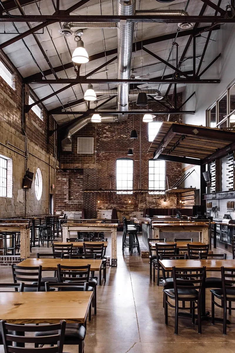 Interior Kafe Industrial